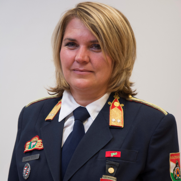 Érsek Ibolya fotója