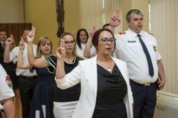 Első tiszti kinevezések, elismerések