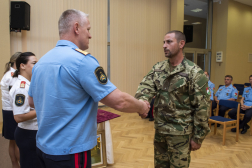 Első tiszti kinevezések, elismerések