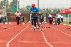 Tűzoltósport-verseny, százméteres akadálypálya