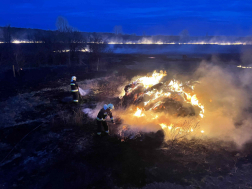 Szabadtéri tüzet oltanak a létavértesi tűzoltók