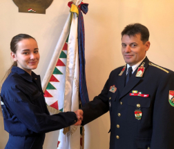 Sikeres vizsga a Nemzeti Közszolgálati Egyetemen