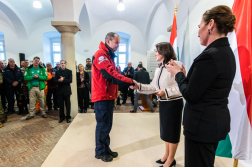 Fogadás a Sándor-palotában