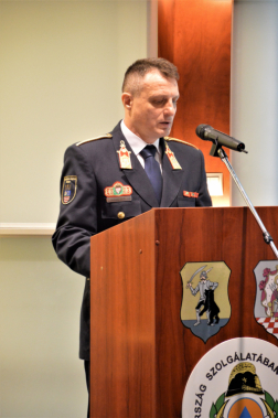 Ünnepélyes igazgatóváltás pillanatai