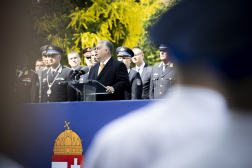 Orbán Viktor a végzősök szüleit is méltatta