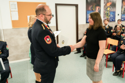 Elismerések átadása