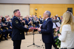 Elismerések, előléptetések Rendőr- és Tűzoltónap alkalmából