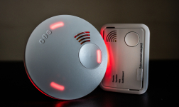 Szén-monoxid-érzékelő közeli felvételen