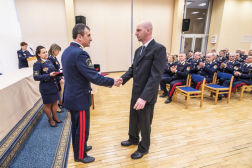 Az országos katasztrófavédelmi főigazgató elismerést ad át 