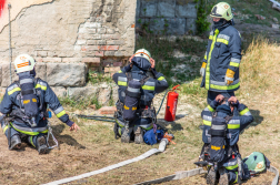 	Gyakorlaton az oroszlányi önkormányzati tűzoltók