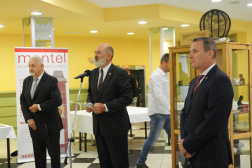 Megnyitó beszédek is elhangzottak