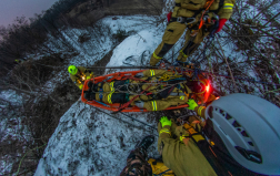 Kötéltechnikai gyakorlatot tartott a HUNOR mentőszervezet Egerben