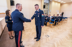 Elismerések átadása (5)