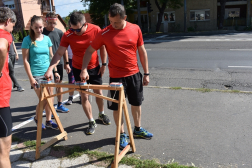 Bejelentkezés az egyik kijelölt pontnál