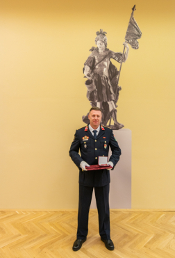 elsőtiszti kinevezett